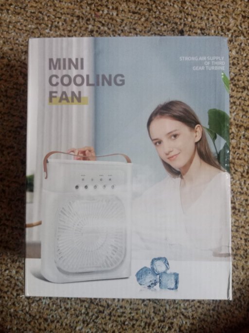 Mini Cooling Fan with Humidifier